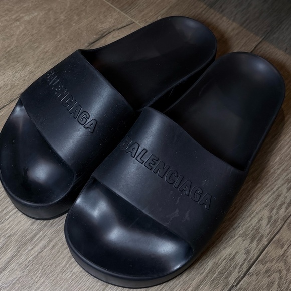 Balenciaga Black Rubber Platform Slides – Size 37 (Unisex Fit) - Picture 1 of 3